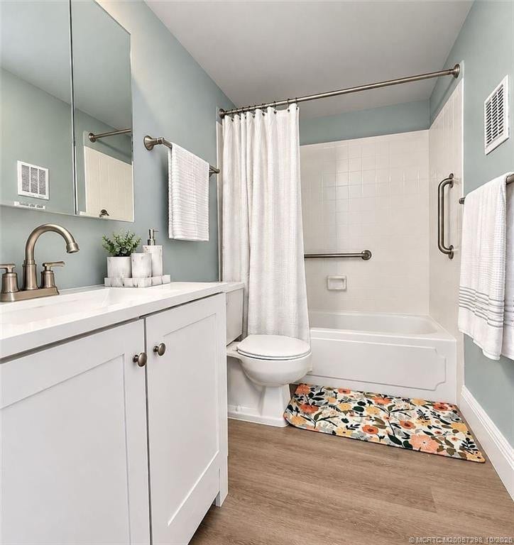 2950 SE Ocean Boulevard, #7-2, Stuart, FL 34996 Photo 9