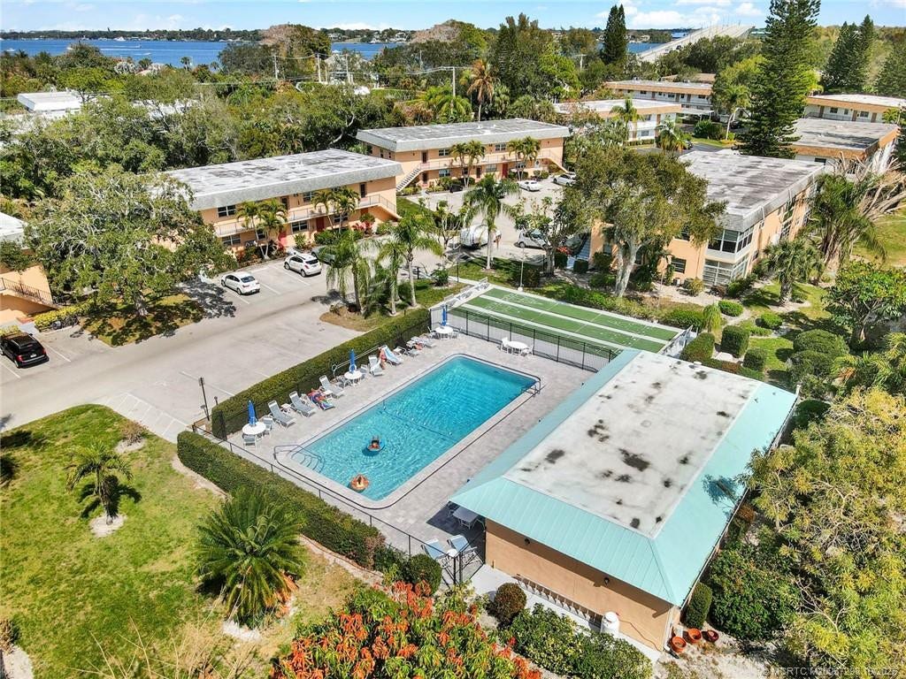 2950 SE Ocean Boulevard, #7-2, Stuart, FL 34996 Photo 17