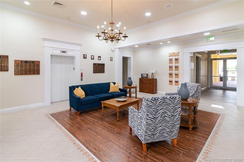 33 SW Palm Cove Drive, Palm City, FL 34990 Photo 8
