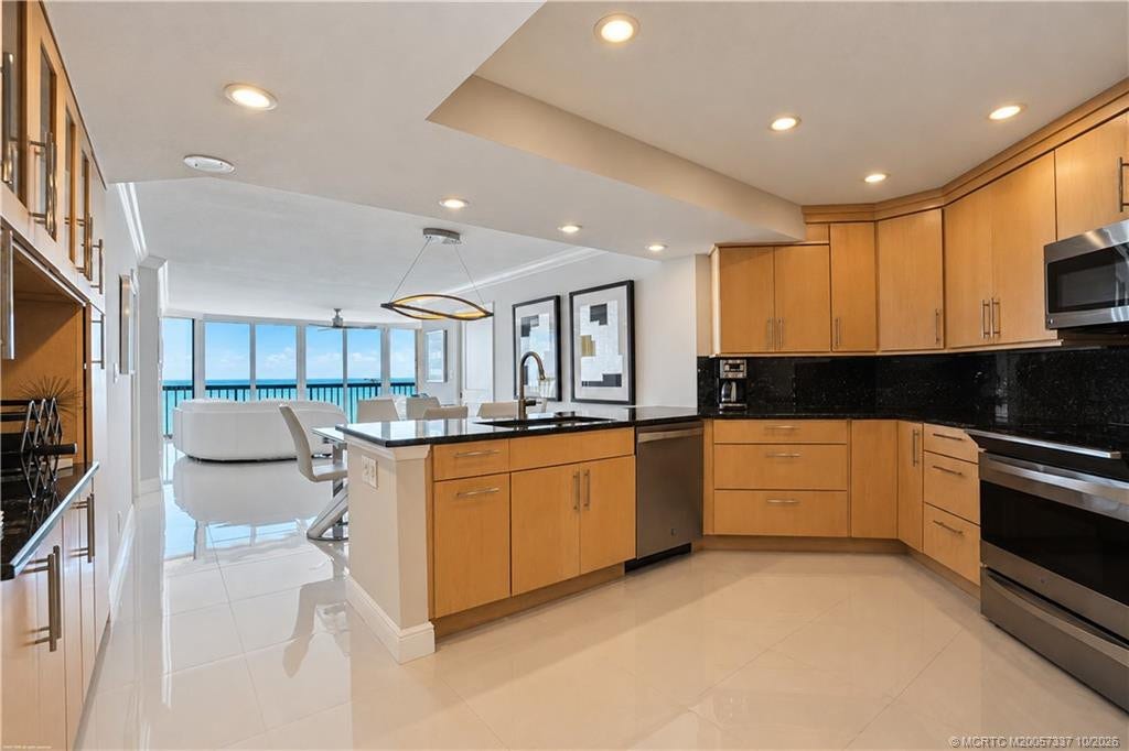 9500 S Ocean Drive, #1805, Jensen Beach, Jensen Beach, FL 34957 Photo 15