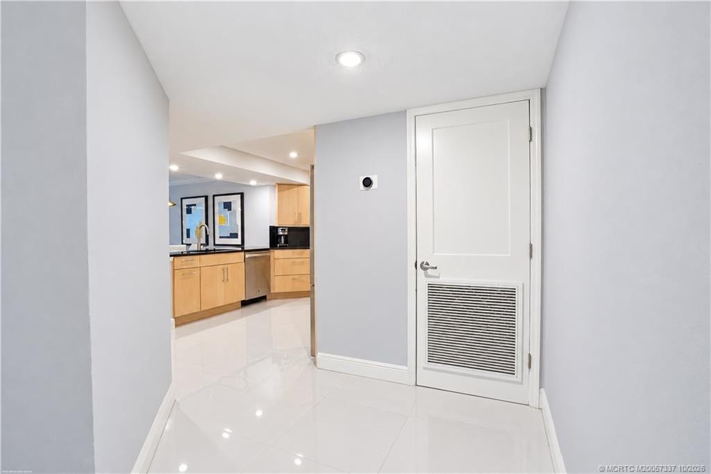 9500 S Ocean Drive, #1805, Jensen Beach, Jensen Beach, FL 34957 Photo 5
