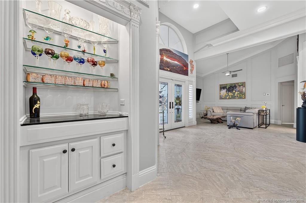 1642 NW Sweet Bay Circle, Palm City, FL 34990 Bar