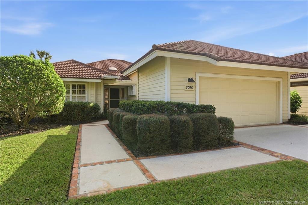 7070 SE Winged Foot Drive, Stuart, FL 34997 Photo 4
