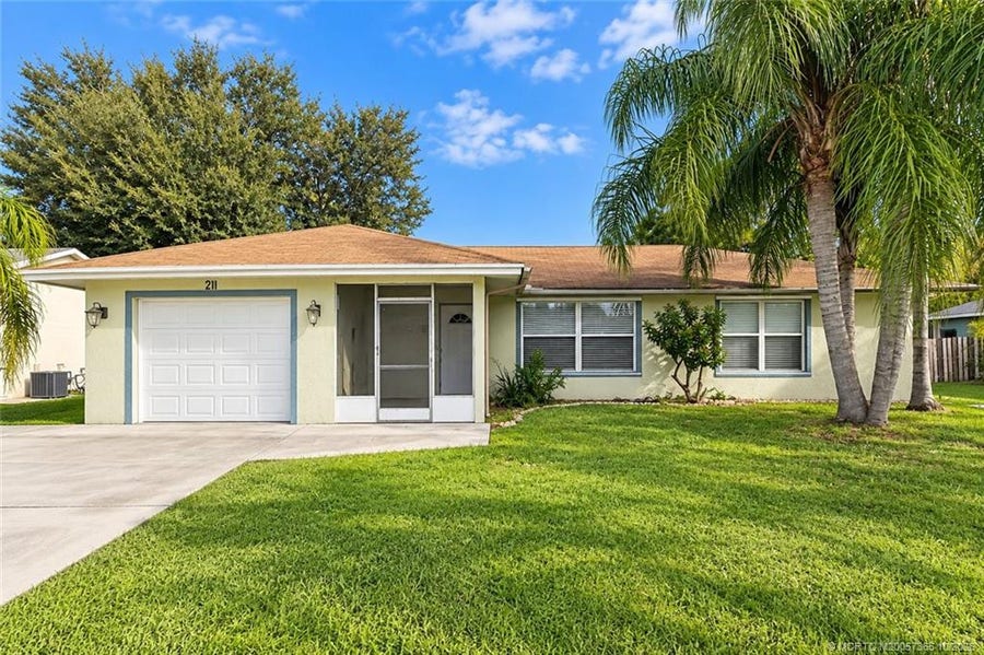 Property photo for 211 SE Sims Circle, Port St Lucie, FL