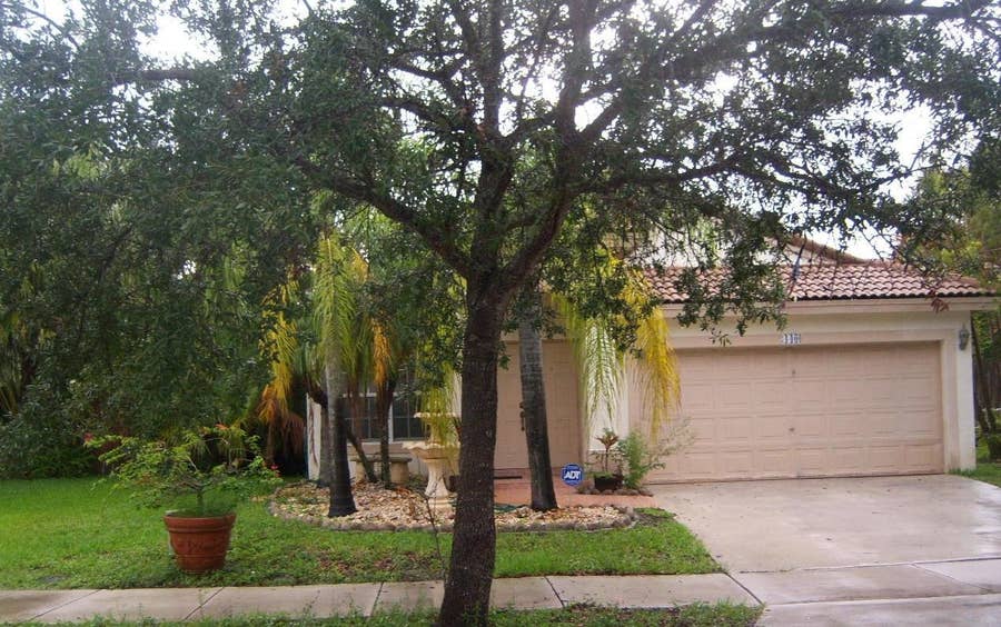 Property photo for 440 SW 203 Avenue, Pembroke Pines, FL