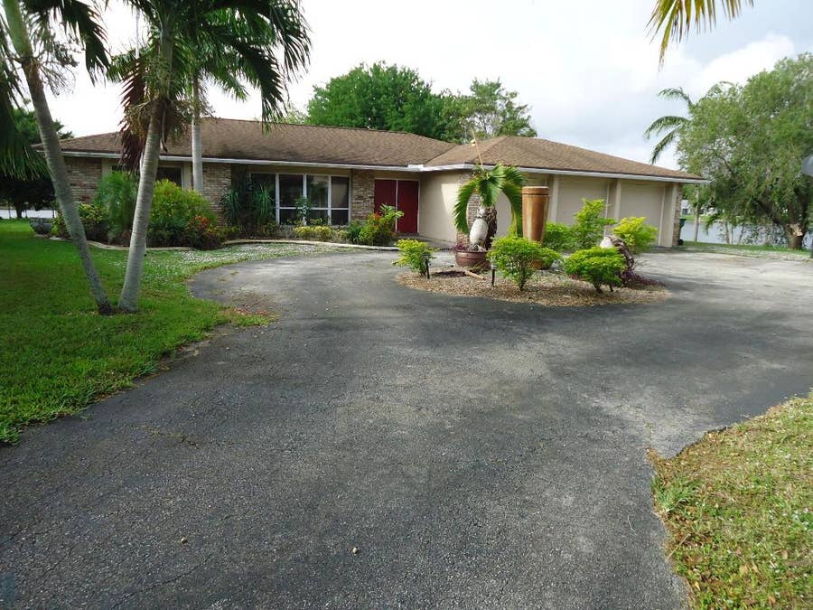 Property photo for 11717 Spinnaker Way, Cooper City, FL