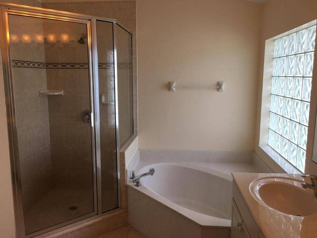 330 Clocktower Drive Drive, Jupiter, Jupiter, FL 33458