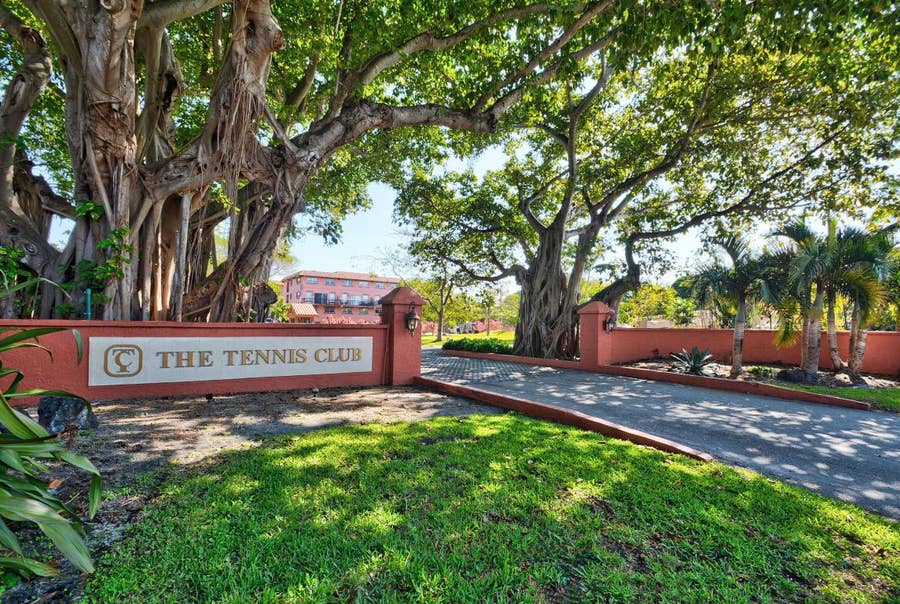 Property photo for 630 Tennis Club Drive, #304, Fort Lauderdale, FL