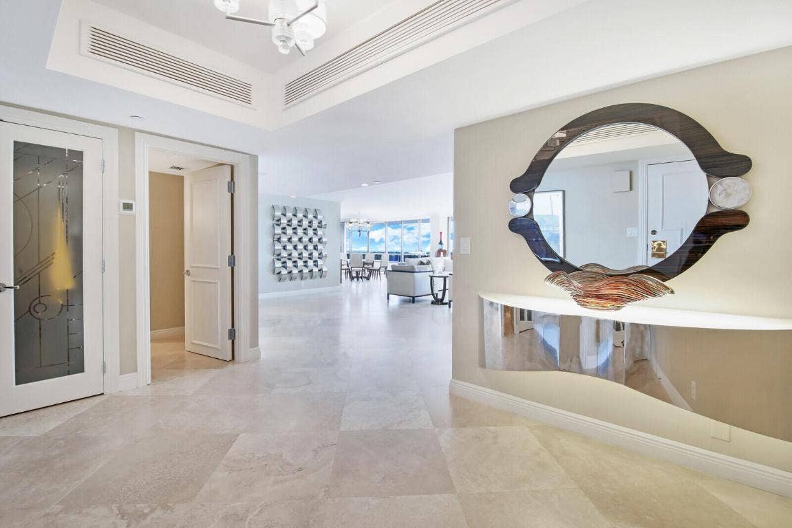 100 Lakeshore Drive, #551, North Palm Beach, FL 33408 100 Lakeshore Drive, #551, North Palm Beach, FL 33408