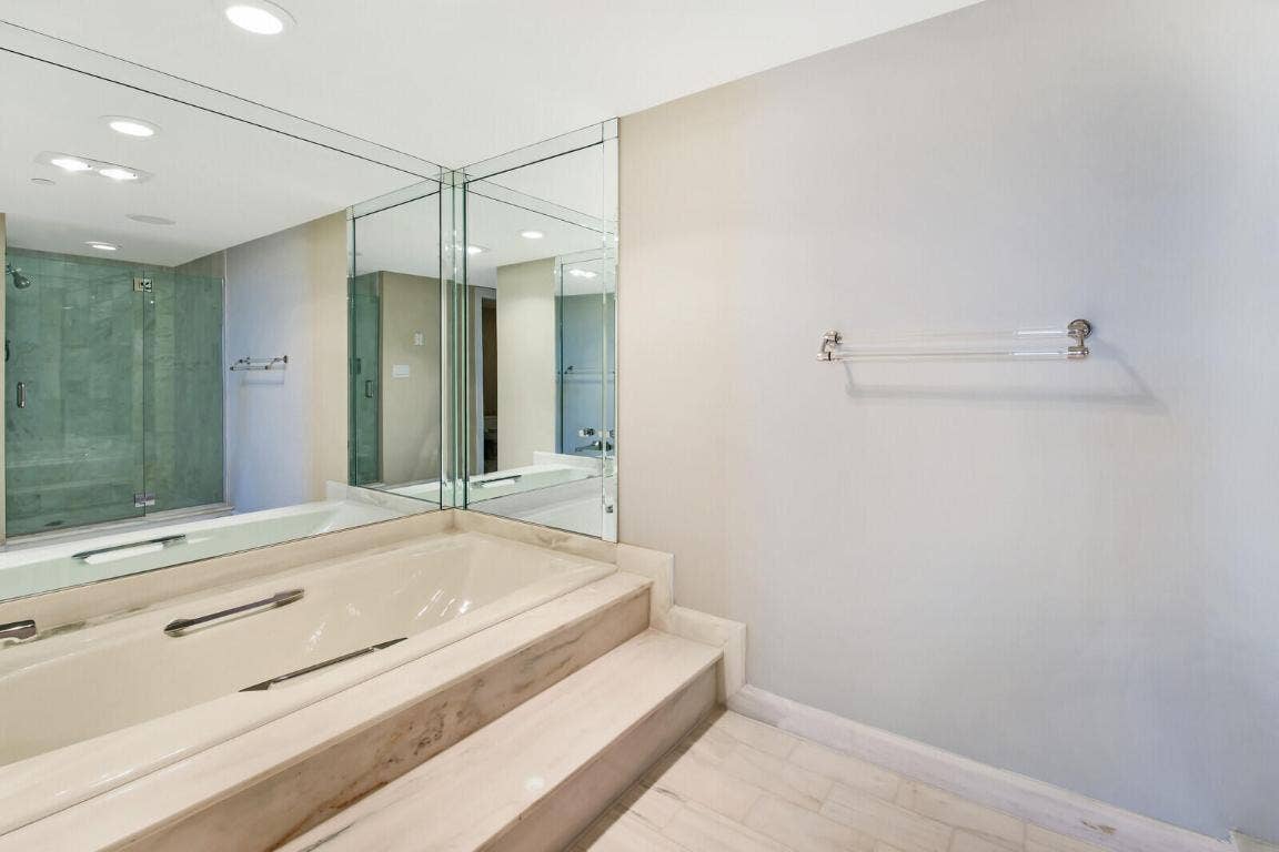 100 Lakeshore Drive, #551, North Palm Beach, FL 33408 100 Lakeshore Drive, #551, North Palm Beach, FL 33408