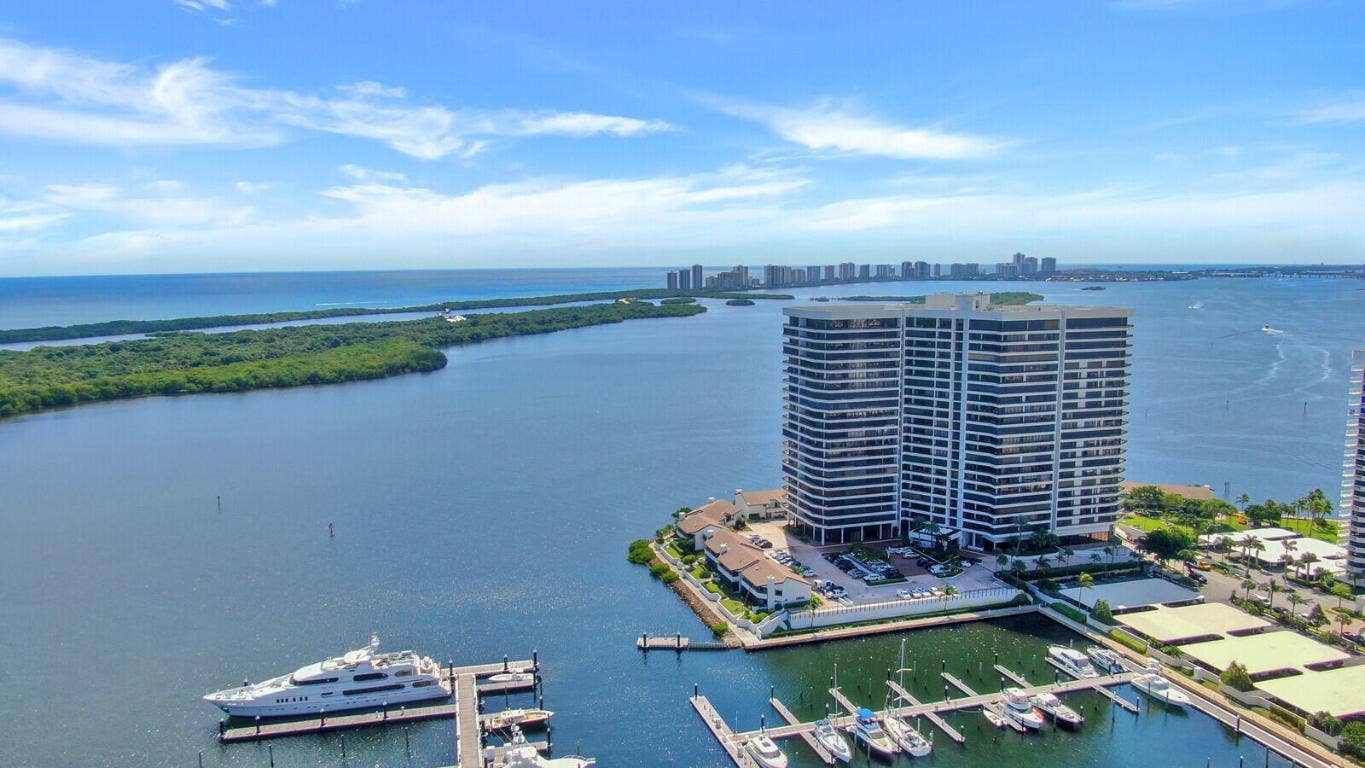 100 Lakeshore Drive, #551, North Palm Beach, FL 33408 100 Lakeshore Drive, #551, North Palm Beach, FL 33408