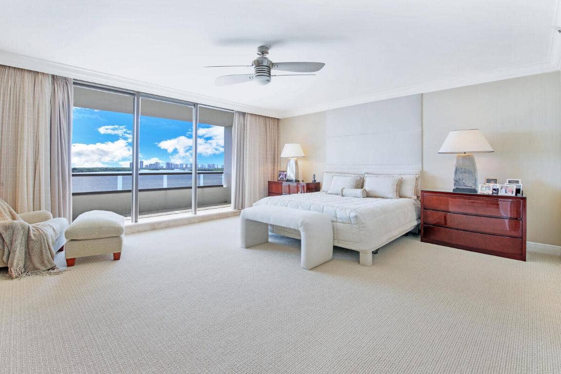 100 Lakeshore Drive, #551, North Palm Beach, FL 33408 100 Lakeshore Drive, #551, North Palm Beach, FL 33408