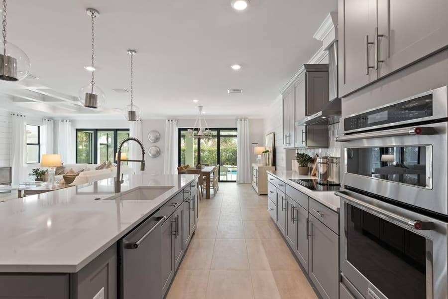 Property photo for 4619 Pinehurst Trail W, Oakland Park, FL