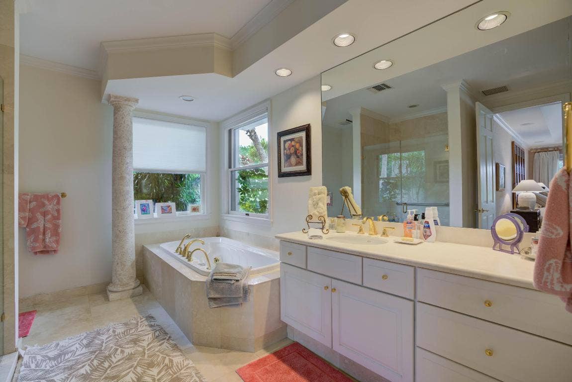 18625 SE Village Circle, Tequesta, FL 33469 18625 SE Village Circle, Tequesta, FL 33469