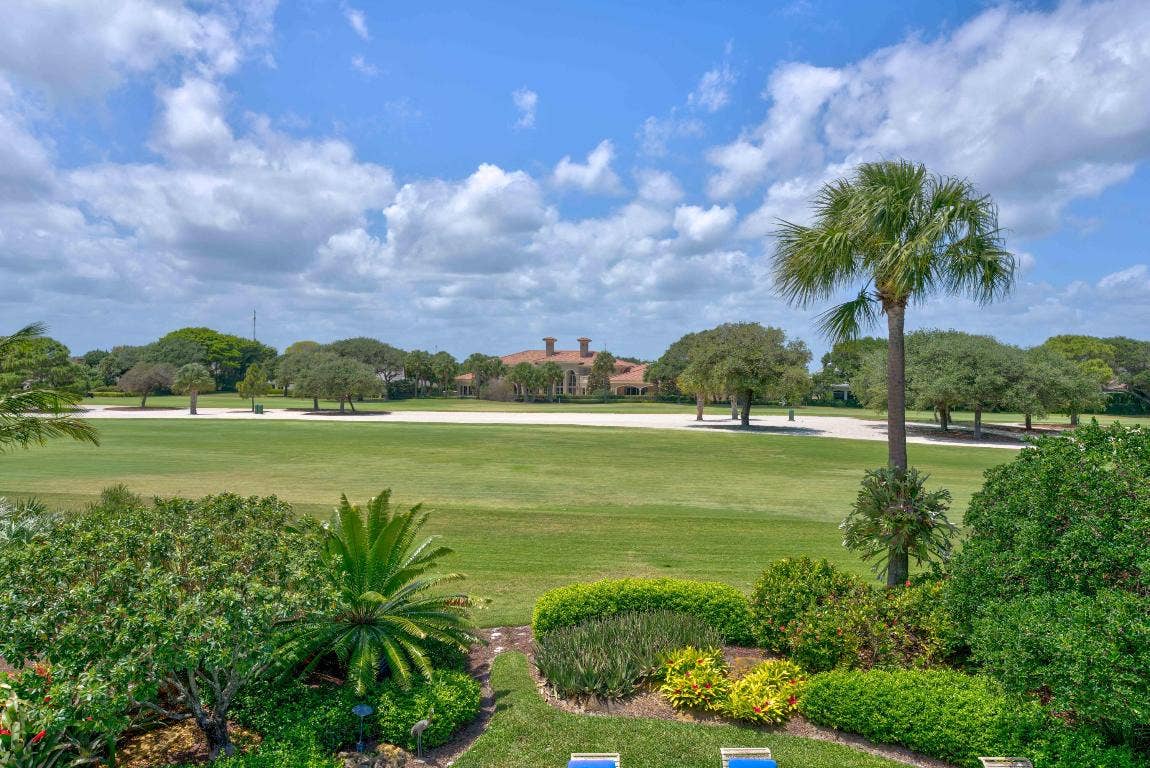 18625 SE Village Circle, Tequesta, FL 33469 18625 SE Village Circle, Tequesta, FL 33469
