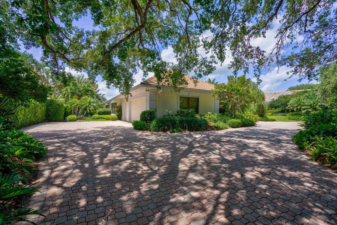 18625 SE Village Circle, Tequesta, FL 33469 18625 SE Village Circle, Tequesta, FL 33469