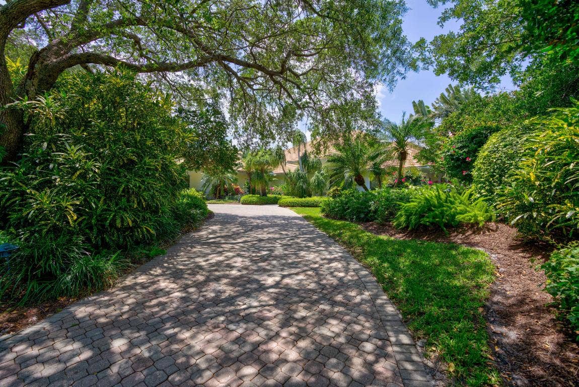 18625 SE Village Circle, Tequesta, FL 33469 18625 SE Village Circle, Tequesta, FL 33469