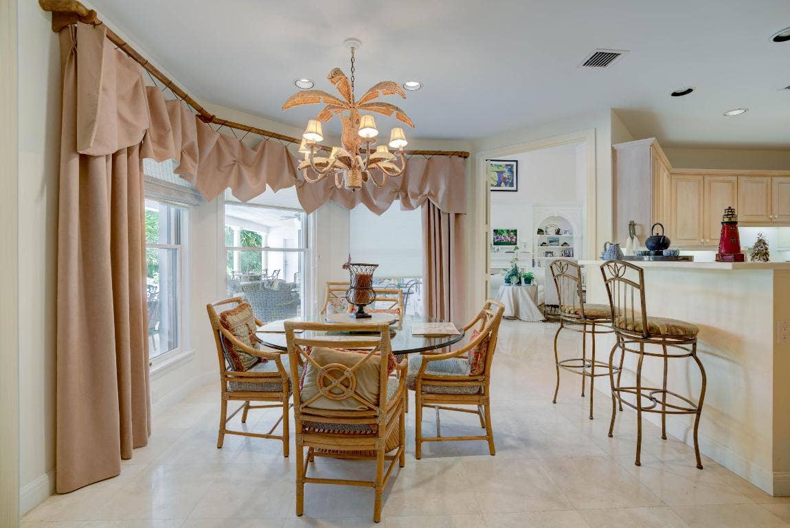 18625 SE Village Circle, Tequesta, FL 33469 18625 SE Village Circle, Tequesta, FL 33469