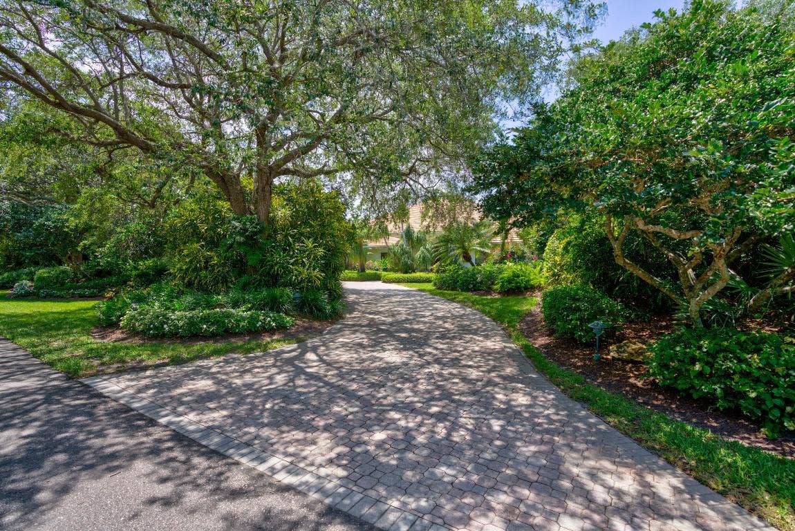 18625 SE Village Circle, Tequesta, FL 33469 18625 SE Village Circle, Tequesta, FL 33469