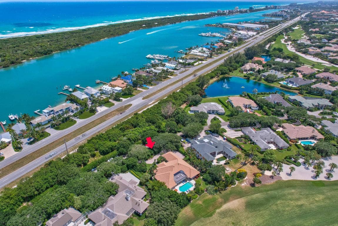 18625 SE Village Circle, Tequesta, FL 33469 18625 SE Village Circle, Tequesta, FL 33469