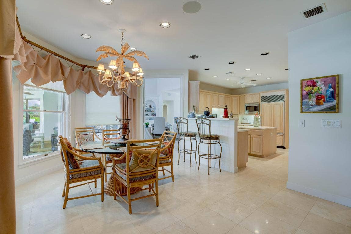 18625 SE Village Circle, Tequesta, FL 33469 18625 SE Village Circle, Tequesta, FL 33469