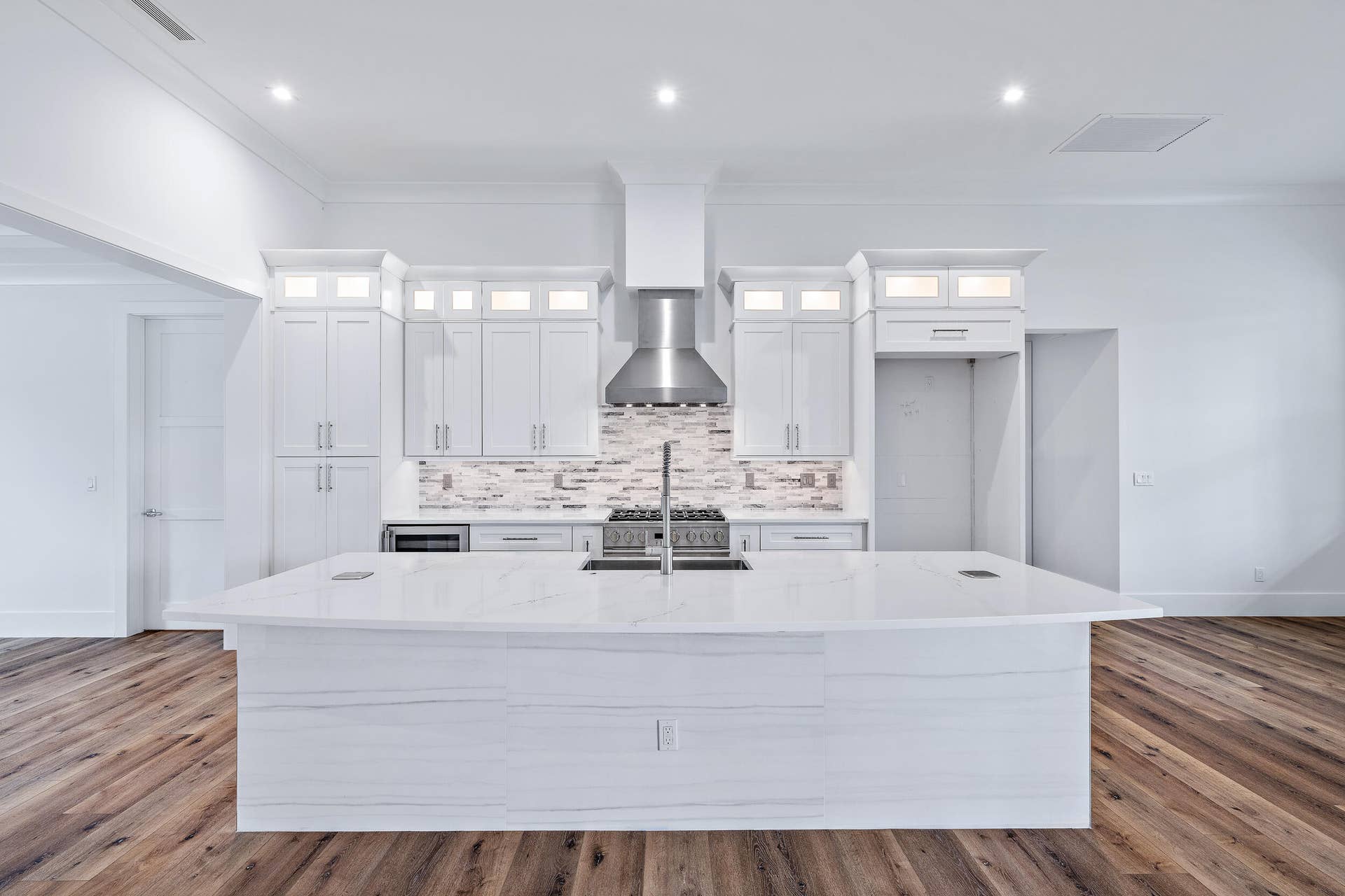 19993 Loxahatchee Pointe Drive, Jupiter, FL 33458 Kitchen