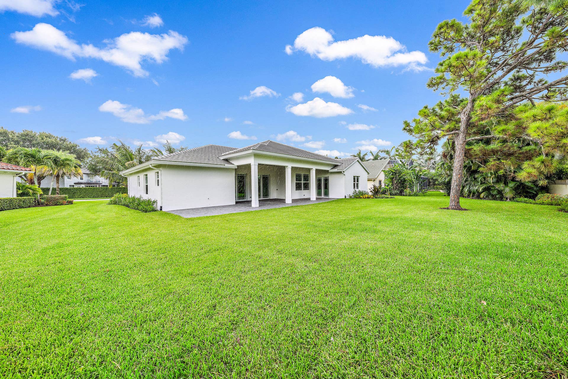 19993 Loxahatchee Pointe Drive, Jupiter, FL 33458 Yard