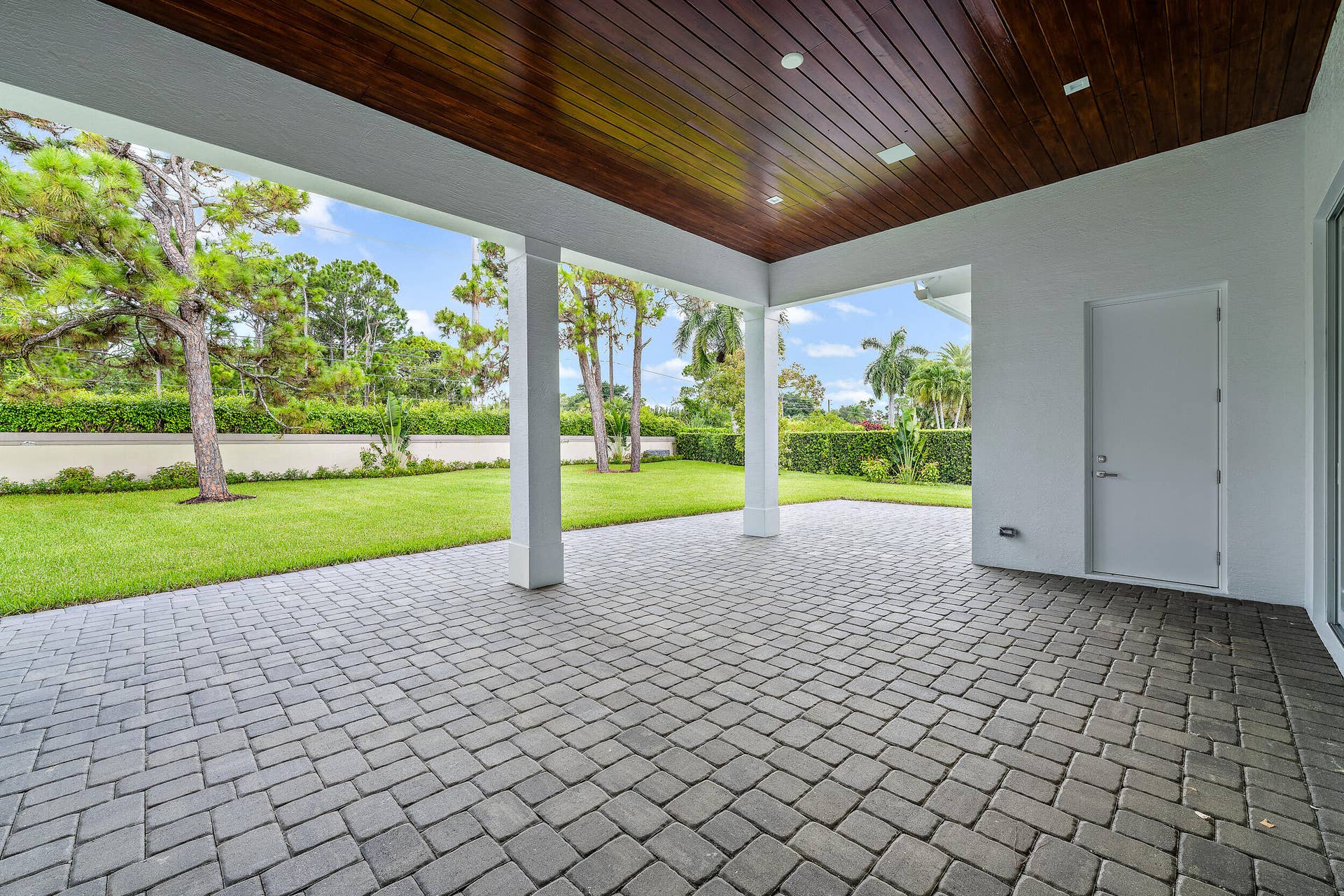 19993 Loxahatchee Pointe Drive, Jupiter, FL 33458 Covered Lanai