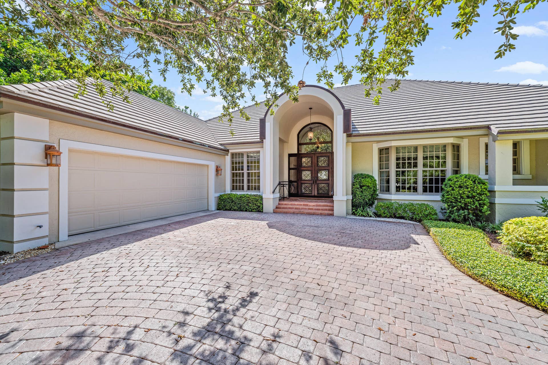 18065 SE Village Circle, Tequesta, FL 33469 Front Entry