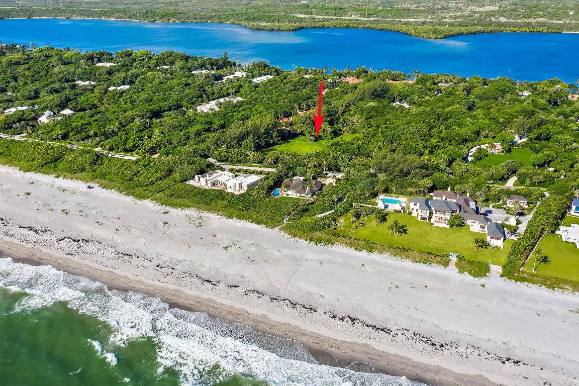 302 S Beach Road, Hobe Sound, FL 33455 302 S Beach Road, Hobe Sound, FL 33455