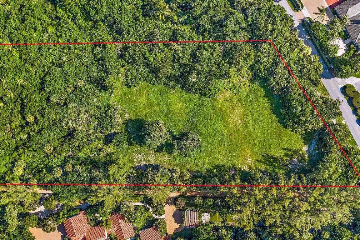 302 S Beach Road, Hobe Sound, FL 33455 302 S Beach Road, Hobe Sound, FL 33455