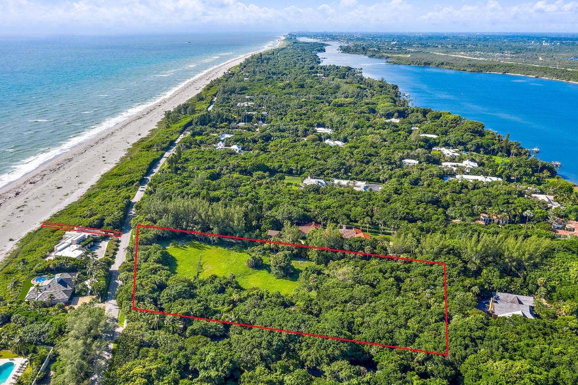 302 S Beach Road, Hobe Sound, FL 33455 302 S Beach Road, Hobe Sound, FL 33455