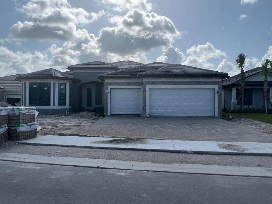 Property photo for 4539 Silverwood Lane, #Lot 145, Oakland Park, FL