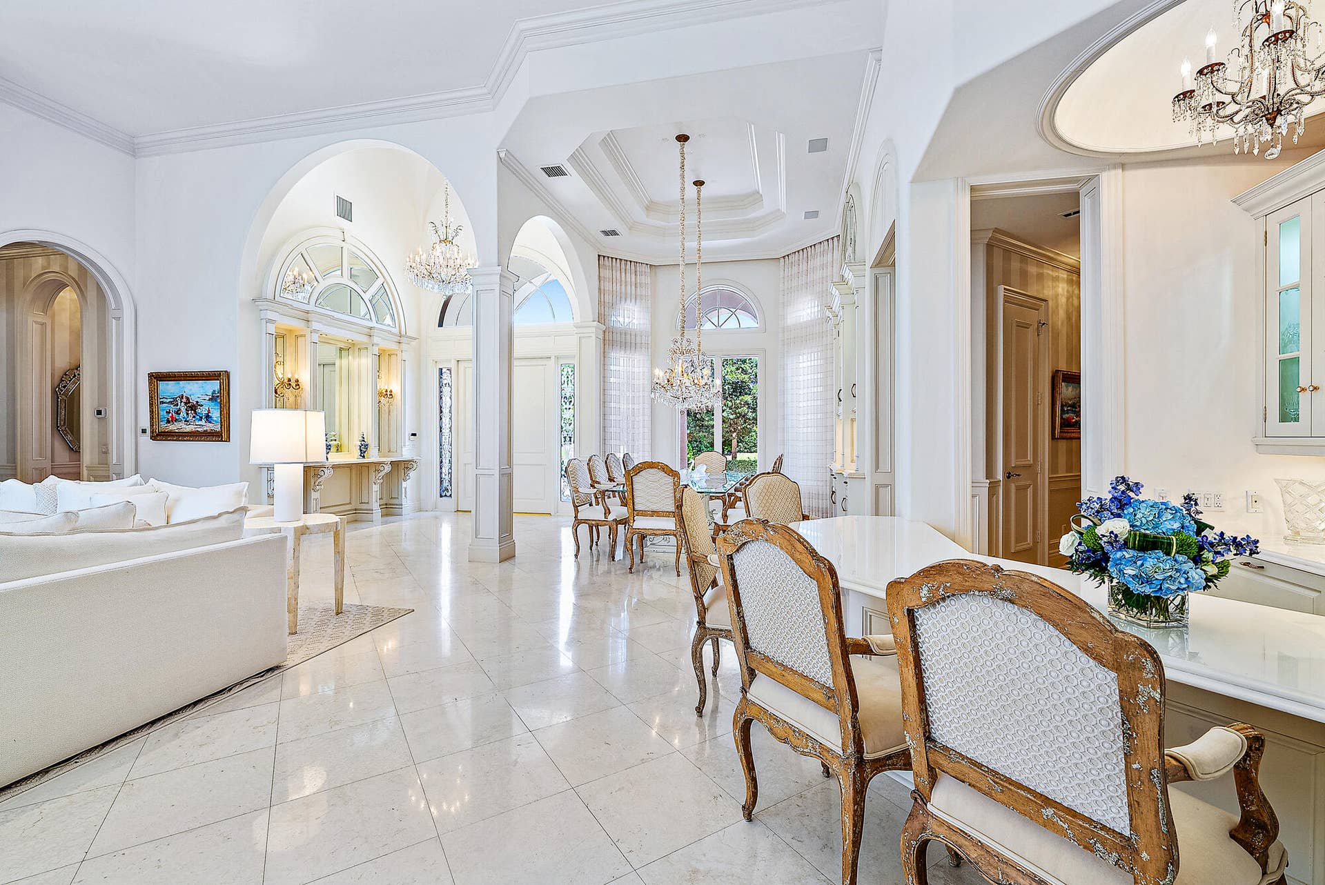 12008 SE Intracoastal Terrace, Jupiter, FL 33469 Living Room-Dining Room-Bar
