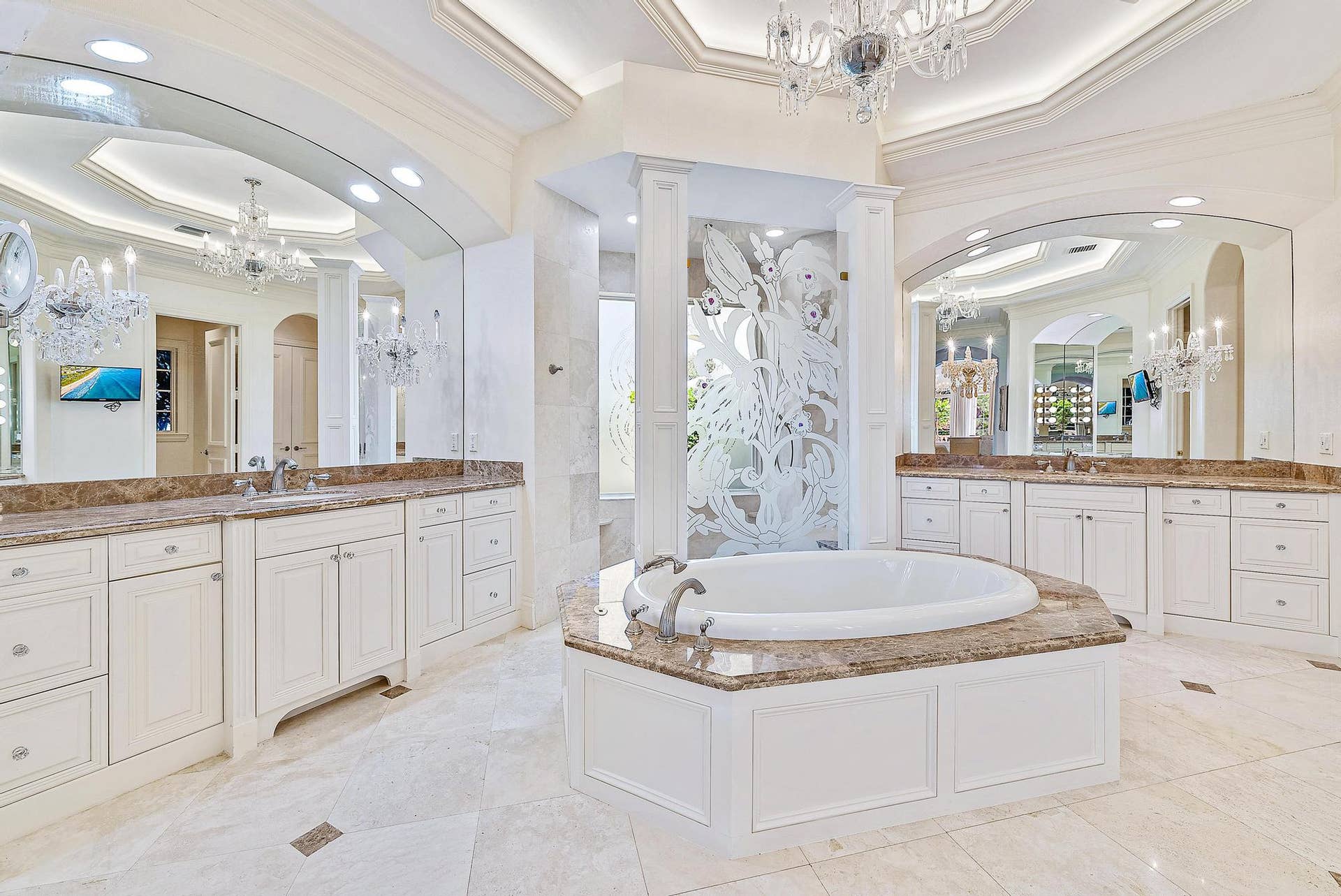 12008 SE Intracoastal Terrace, Jupiter, FL 33469 Primary Bath