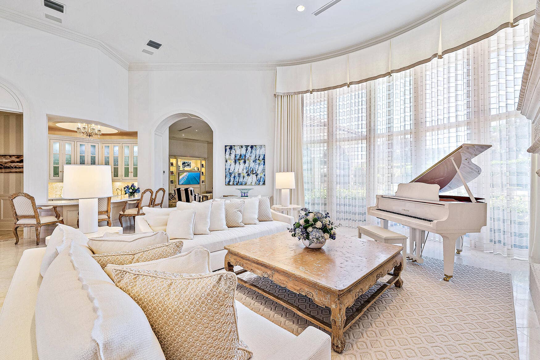 12008 SE Intracoastal Terrace, Jupiter, FL 33469 Living Room