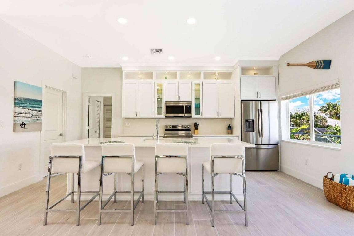 115 Cascade Lane, Palm Beach Shores, Palm Beach Shores, FL 33404 115 Cascade Lane, Palm Beach Shores, Palm Beach Shores, FL 33404