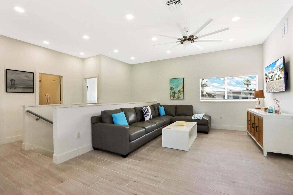 115 Cascade Lane, Palm Beach Shores, Palm Beach Shores, FL 33404 115 Cascade Lane, Palm Beach Shores, Palm Beach Shores, FL 33404