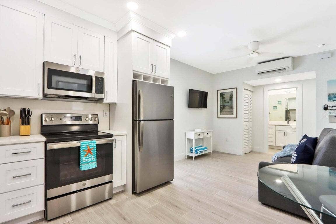 115 Cascade Lane, Palm Beach Shores, Palm Beach Shores, FL 33404 115 Cascade Lane, Palm Beach Shores, Palm Beach Shores, FL 33404