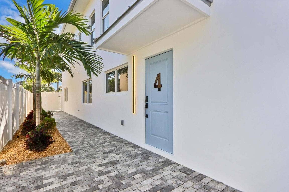 115 Cascade Lane, Palm Beach Shores, Palm Beach Shores, FL 33404 115 Cascade Lane, Palm Beach Shores, Palm Beach Shores, FL 33404