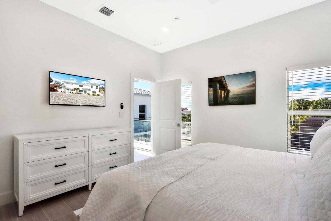 115 Cascade Lane, Palm Beach Shores, Palm Beach Shores, FL 33404 115 Cascade Lane, Palm Beach Shores, Palm Beach Shores, FL 33404