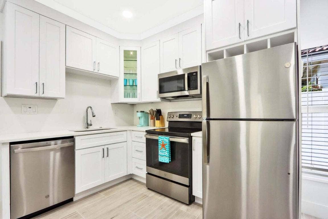 115 Cascade Lane, Palm Beach Shores, Palm Beach Shores, FL 33404 115 Cascade Lane, Palm Beach Shores, Palm Beach Shores, FL 33404