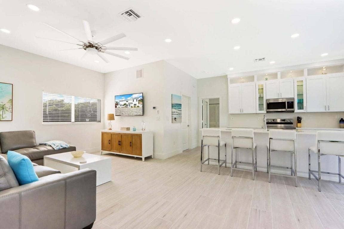 115 Cascade Lane, Palm Beach Shores, Palm Beach Shores, FL 33404 115 Cascade Lane, Palm Beach Shores, Palm Beach Shores, FL 33404