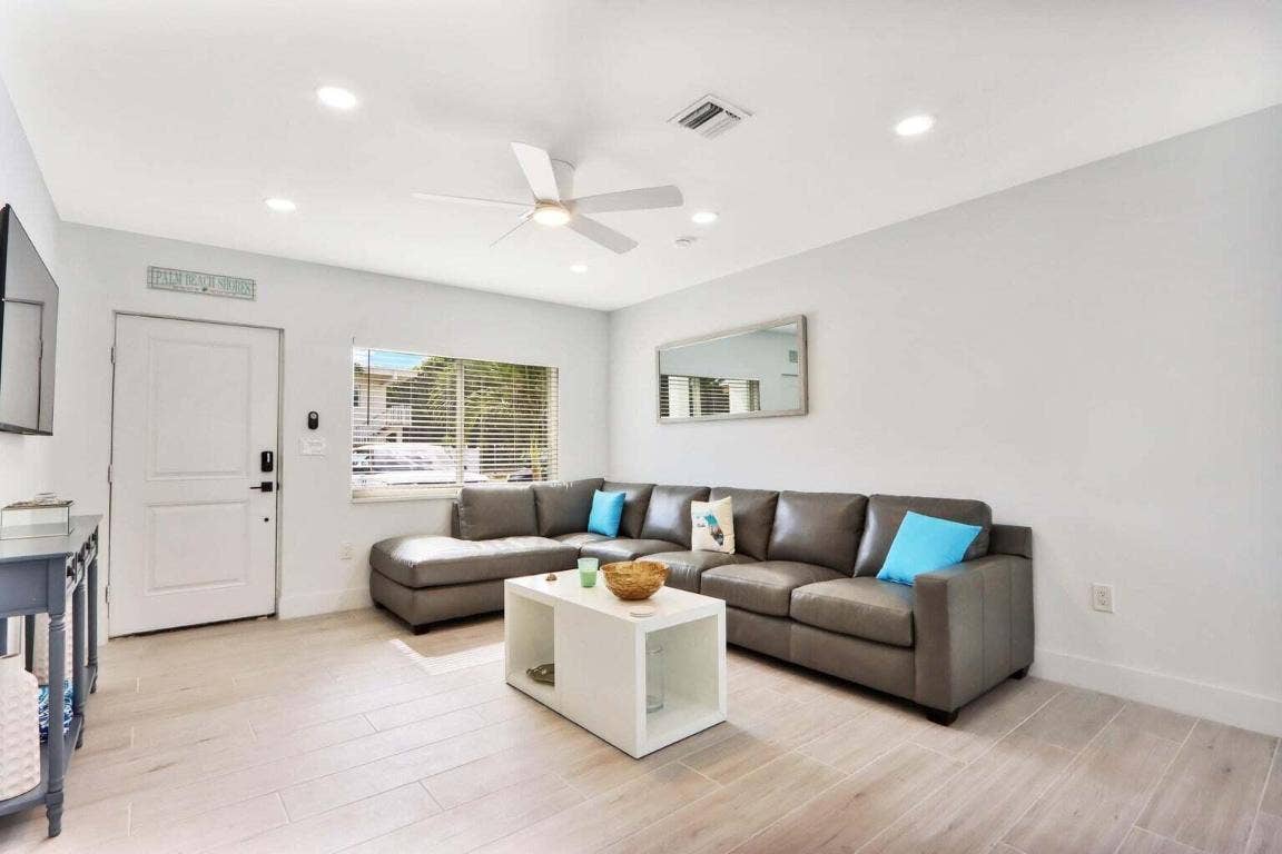 115 Cascade Lane, Palm Beach Shores, Palm Beach Shores, FL 33404 115 Cascade Lane, Palm Beach Shores, Palm Beach Shores, FL 33404