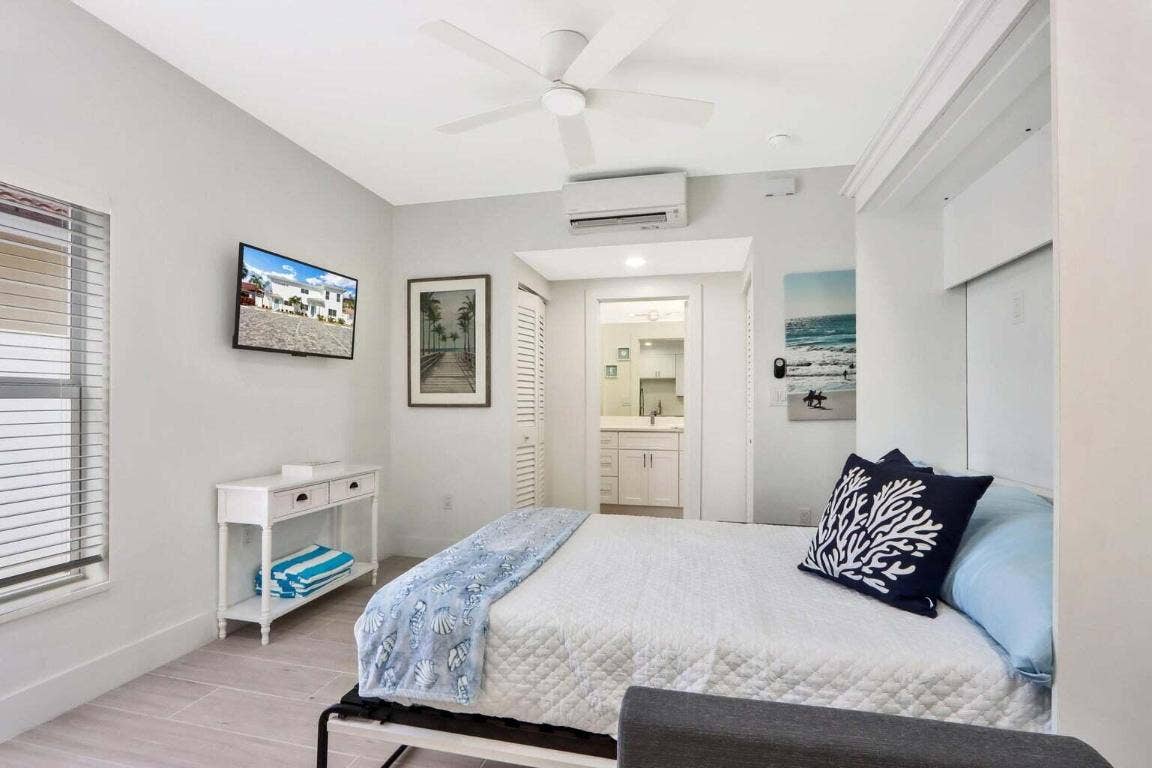 115 Cascade Lane, Palm Beach Shores, Palm Beach Shores, FL 33404 115 Cascade Lane, Palm Beach Shores, Palm Beach Shores, FL 33404