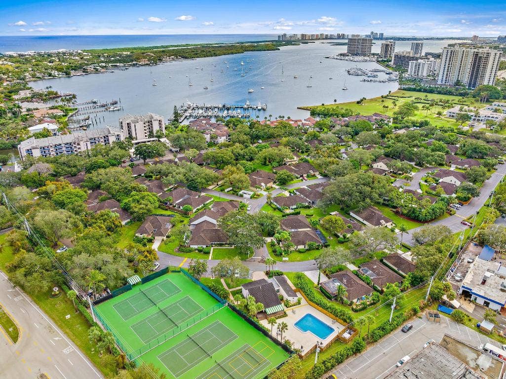 11246 Riverwood Place, North Palm Beach, FL 33408 11246 Riverwood Place, North Palm Beach, FL 33408