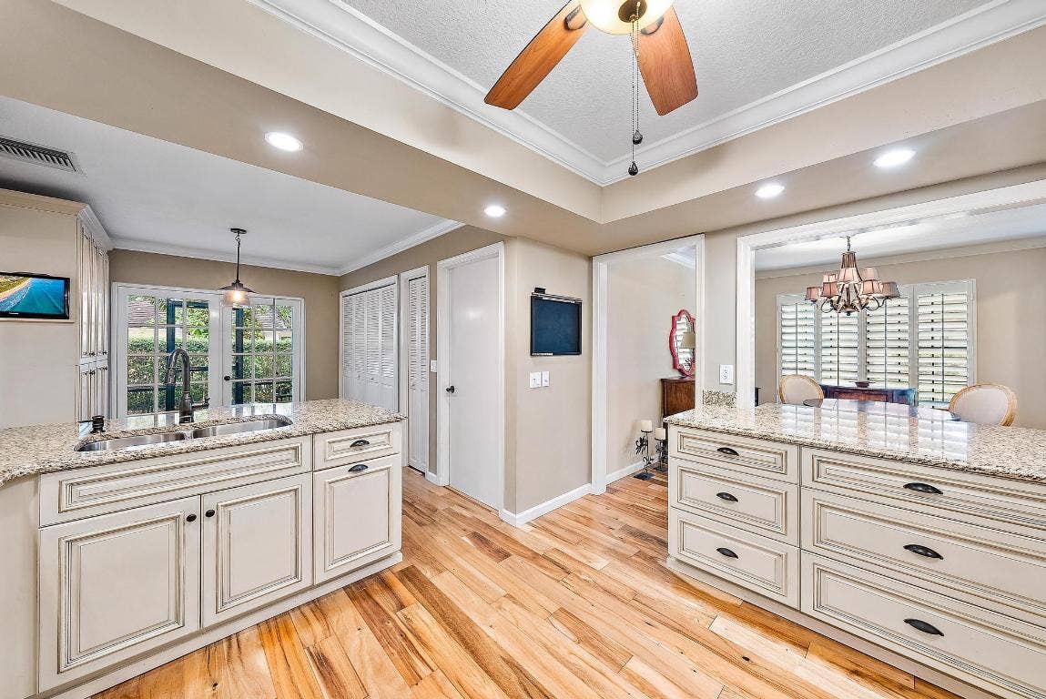 11246 Riverwood Place, North Palm Beach, FL 33408 11246 Riverwood Place, North Palm Beach, FL 33408