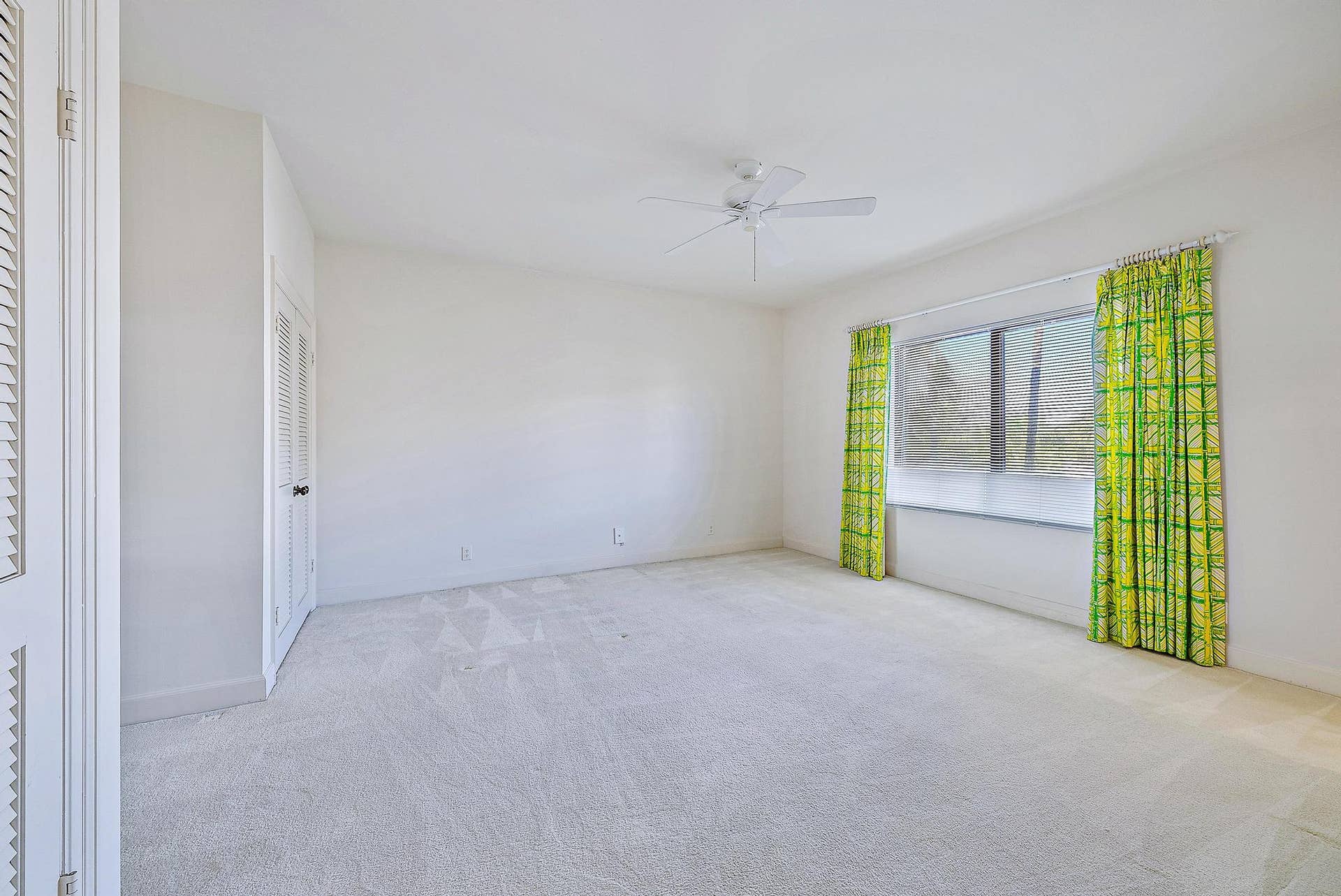 11160 Turtle Beach Road, #210-E, North Palm Beach, FL 33408 Guest Bedroom