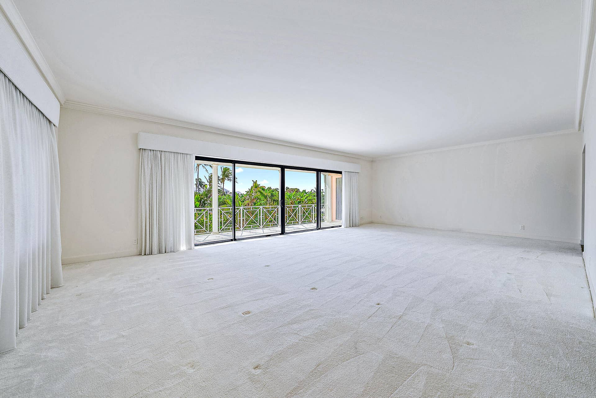 11160 Turtle Beach Road, #210-E, North Palm Beach, FL 33408 Living Room