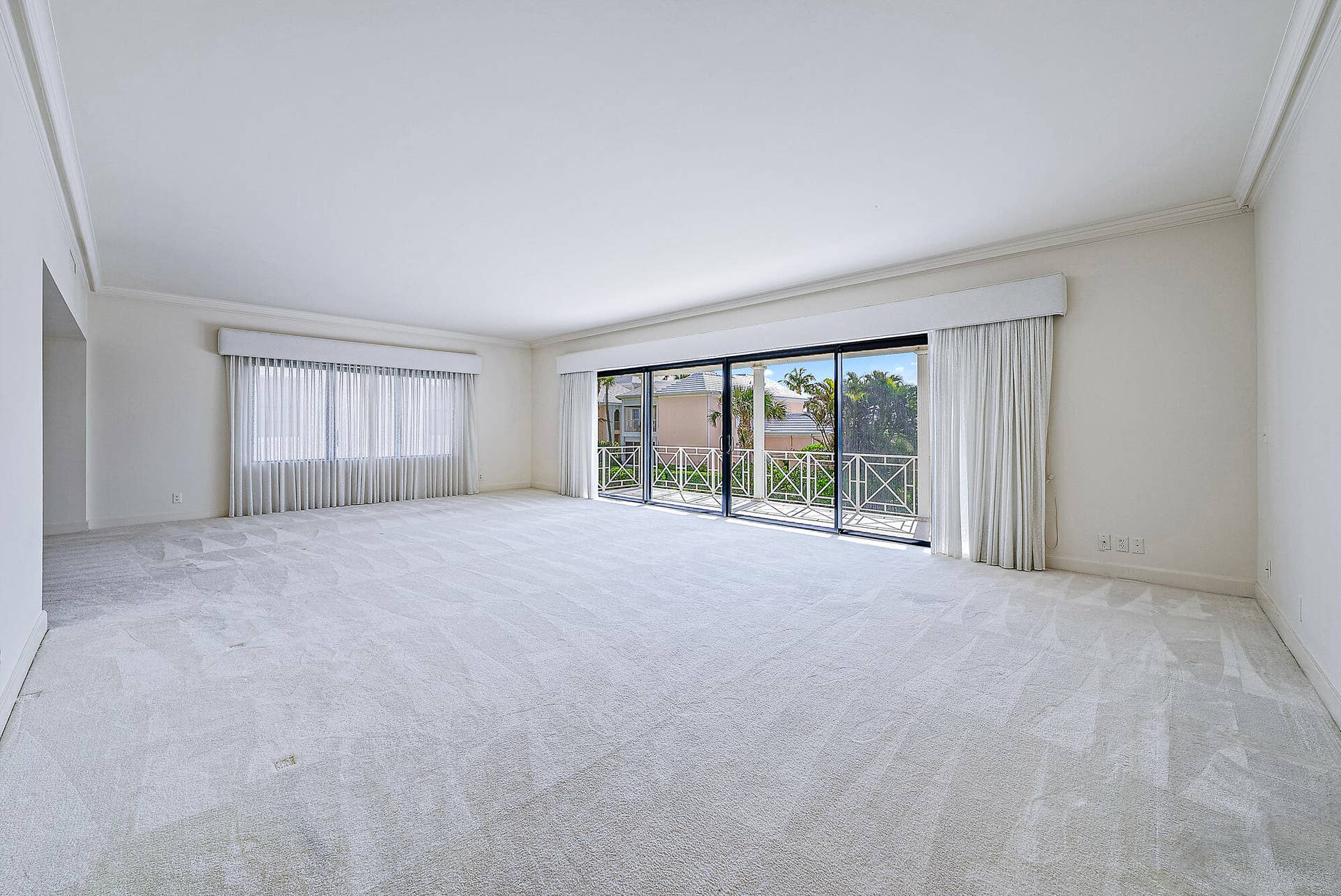 11160 Turtle Beach Road, #210-E, North Palm Beach, FL 33408 Living Room